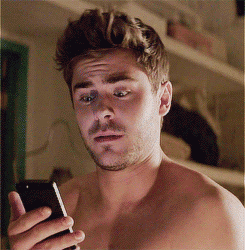 zac-efron-group-texting-tinder